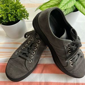 Victoria grey shoes - Spanish brand